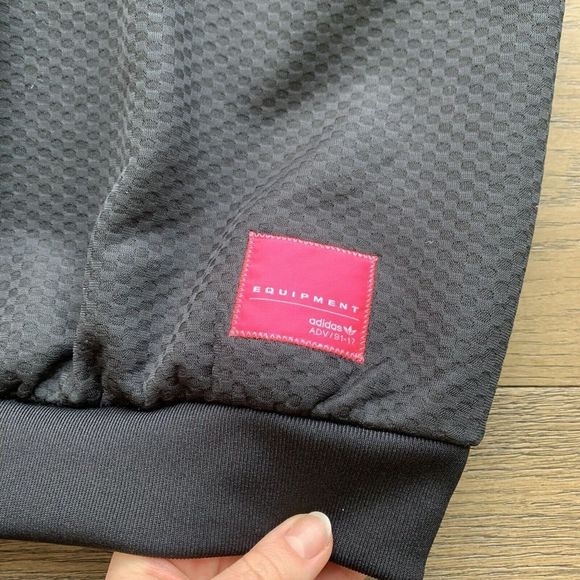 ✨$5/$25 Adidas X Eqt Equipment Black Sleeve Quilted Pullover Girls 11 Years Old - Picture 3 of 5